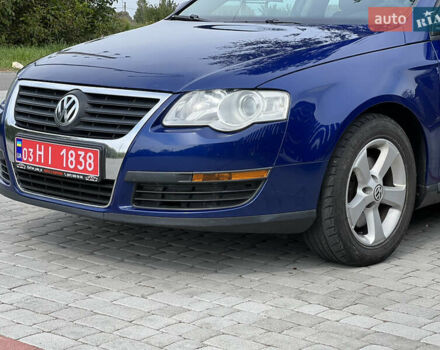 Синій Фольксваген Пассат, об'ємом двигуна 1.6 л та пробігом 252 тис. км за 5600 $, фото 5 на Automoto.ua