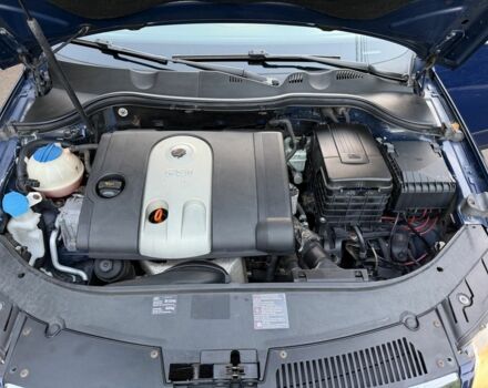 Синий Фольксваген Пассат, объемом двигателя 1.6 л и пробегом 160 тыс. км за 4400 $, фото 7 на Automoto.ua