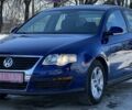 Синий Фольксваген Пассат, объемом двигателя 1.6 л и пробегом 252 тыс. км за 5500 $, фото 1 на Automoto.ua