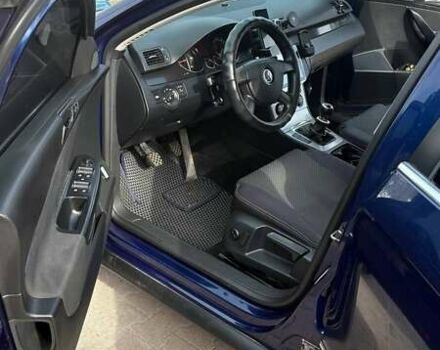 Синий Фольксваген Пассат, объемом двигателя 1.97 л и пробегом 261 тыс. км за 7500 $, фото 25 на Automoto.ua