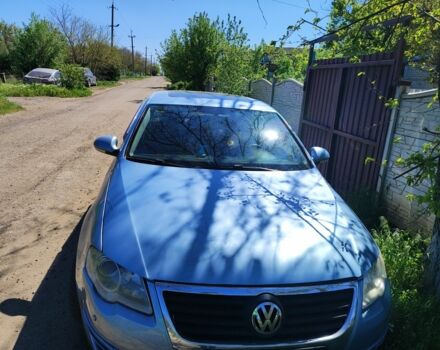 Синий Фольксваген Пассат, объемом двигателя 2 л и пробегом 207 тыс. км за 5000 $, фото 7 на Automoto.ua