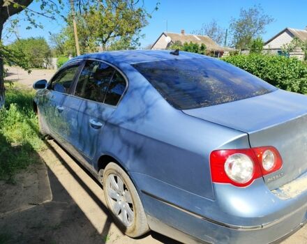 Синий Фольксваген Пассат, объемом двигателя 2 л и пробегом 207 тыс. км за 5000 $, фото 6 на Automoto.ua