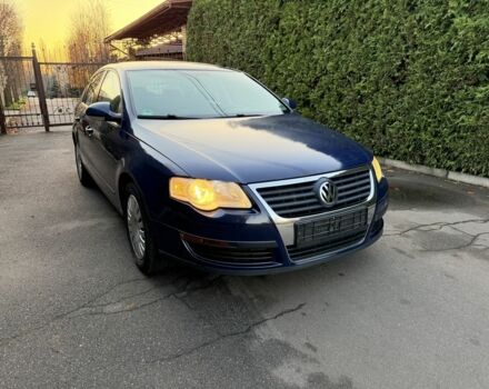 Синий Фольксваген Пассат, объемом двигателя 1.6 л и пробегом 160 тыс. км за 4400 $, фото 1 на Automoto.ua