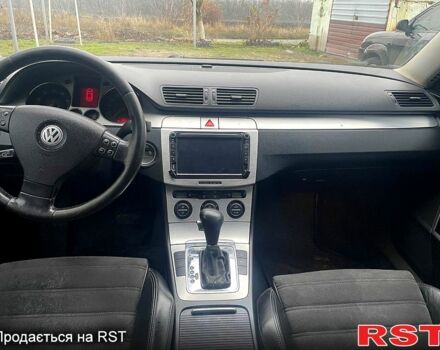 Синий Фольксваген Пассат, объемом двигателя 3.2 л и пробегом 286 тыс. км за 5200 $, фото 9 на Automoto.ua