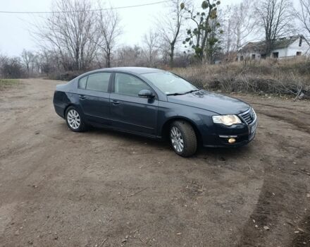 Синий Фольксваген Пассат, объемом двигателя 1.9 л и пробегом 328 тыс. км за 2700 $, фото 4 на Automoto.ua