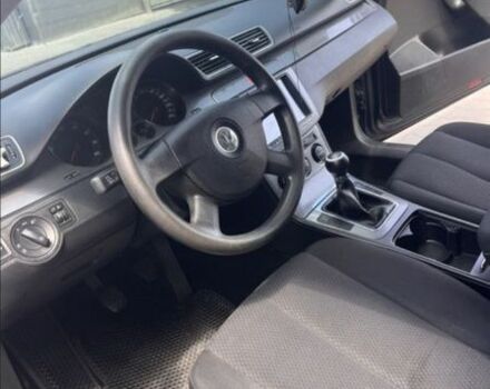 Синий Фольксваген Пассат, объемом двигателя 2 л и пробегом 290 тыс. км за 4800 $, фото 3 на Automoto.ua