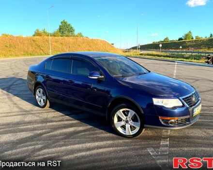 Синий Фольксваген Пассат, объемом двигателя 1.6 л и пробегом 250 тыс. км за 5800 $, фото 2 на Automoto.ua