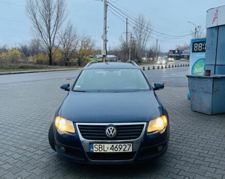 Синий Фольксваген Пассат, объемом двигателя 2 л и пробегом 200 тыс. км за 1900 $, фото 1 на Automoto.ua