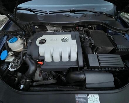 Синій Фольксваген Пассат, об'ємом двигуна 2 л та пробігом 230 тис. км за 7200 $, фото 6 на Automoto.ua