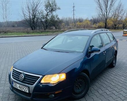 Синий Фольксваген Пассат, объемом двигателя 2 л и пробегом 200 тыс. км за 1900 $, фото 2 на Automoto.ua