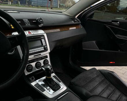 Фольксваген Пассат 2007 в Дубно на Automoto.ua Синий Фольксваген Пассат, объемом двигателя 2 л и пробегом 247 тыс. км за 5800 $, фото 3 на Automoto.ua