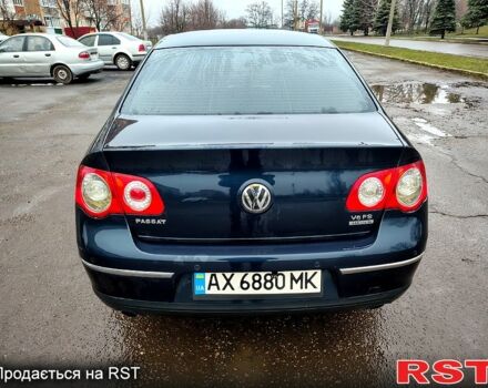 Синий Фольксваген Пассат, объемом двигателя 3.2 л и пробегом 286 тыс. км за 5200 $, фото 5 на Automoto.ua