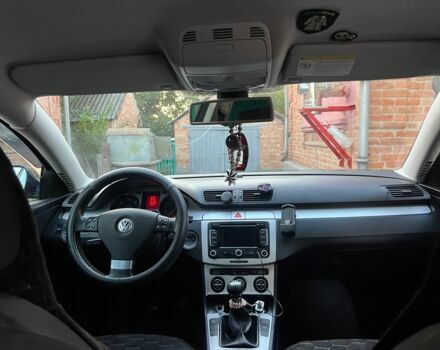 Синій Фольксваген Пассат, об'ємом двигуна 2 л та пробігом 230 тис. км за 7200 $, фото 14 на Automoto.ua