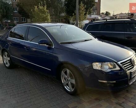 Синий Фольксваген Пассат, объемом двигателя 1.8 л и пробегом 220 тыс. км за 7000 $, фото 1 на Automoto.ua