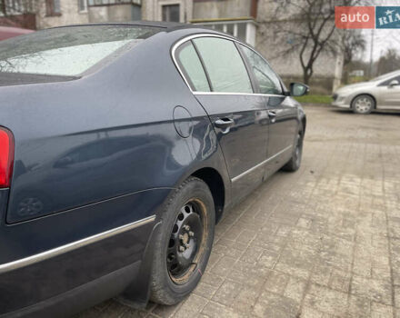 Синий Фольксваген Пассат, объемом двигателя 2 л и пробегом 287 тыс. км за 6850 $, фото 14 на Automoto.ua