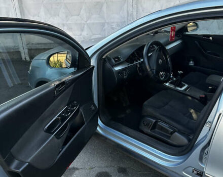 Синий Фольксваген Пассат, объемом двигателя 1.98 л и пробегом 400 тыс. км за 5100 $, фото 3 на Automoto.ua