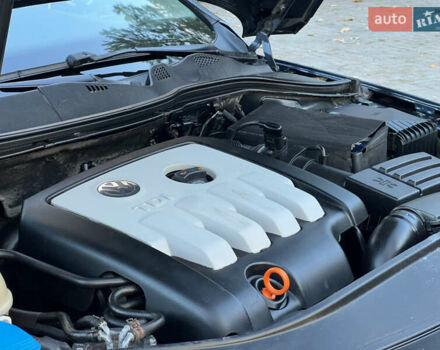 Синий Фольксваген Пассат, объемом двигателя 2 л и пробегом 287 тыс. км за 6950 $, фото 137 на Automoto.ua