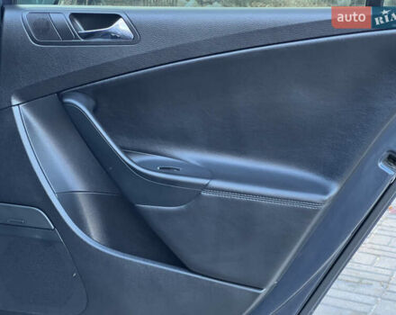 Синий Фольксваген Пассат, объемом двигателя 2 л и пробегом 287 тыс. км за 6950 $, фото 117 на Automoto.ua