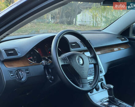 Синий Фольксваген Пассат, объемом двигателя 2 л и пробегом 287 тыс. км за 6950 $, фото 88 на Automoto.ua