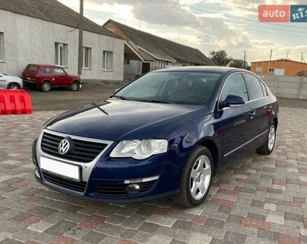 Синій Фольксваген Пассат, об'ємом двигуна 1.8 л та пробігом 205 тис. км за 5500 $, фото 2 на Automoto.ua