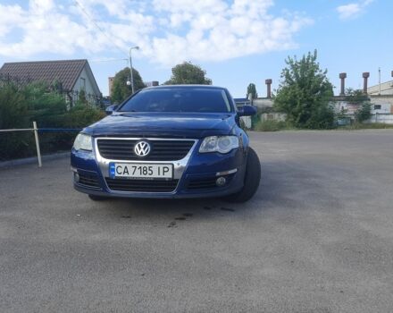 Синий Фольксваген Пассат, объемом двигателя 2 л и пробегом 320 тыс. км за 7200 $, фото 3 на Automoto.ua