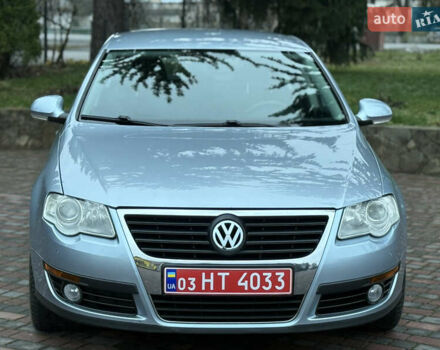 Синий Фольксваген Пассат, объемом двигателя 1.4 л и пробегом 210 тыс. км за 5650 $, фото 1 на Automoto.ua
