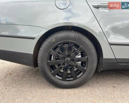 Синий Фольксваген Пассат, объемом двигателя 1.97 л и пробегом 185 тыс. км за 8500 $, фото 11 на Automoto.ua