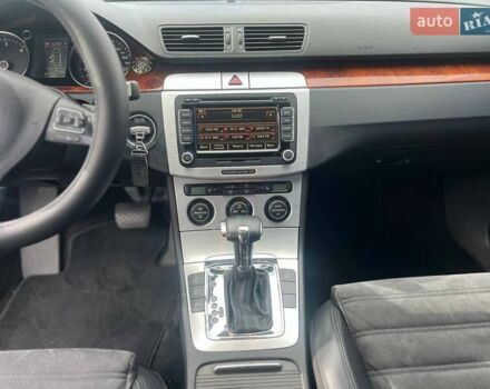 Синий Фольксваген Пассат, объемом двигателя 1.8 л и пробегом 185 тыс. км за 7999 $, фото 19 на Automoto.ua