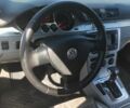 Синий Фольксваген Пассат, объемом двигателя 2 л и пробегом 290 тыс. км за 5397 $, фото 10 на Automoto.ua