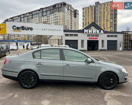 Синий Фольксваген Пассат, объемом двигателя 1.8 л и пробегом 185 тыс. км за 7999 $, фото 11 на Automoto.ua