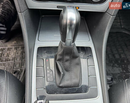 Синій Фольксваген Пассат, об'ємом двигуна 2.5 л та пробігом 177 тис. км за 9500 $, фото 24 на Automoto.ua