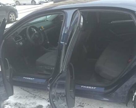 Синий Фольксваген Пассат, объемом двигателя 2.5 л и пробегом 300 тыс. км за 8700 $, фото 6 на Automoto.ua