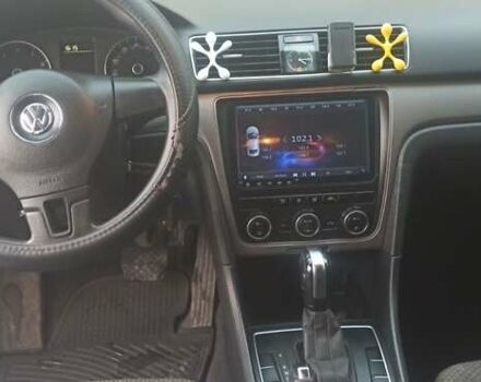 Синий Фольксваген Пассат, объемом двигателя 2.5 л и пробегом 300 тыс. км за 8700 $, фото 7 на Automoto.ua