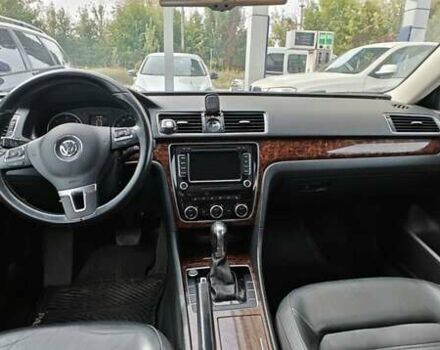 Синий Фольксваген Пассат, объемом двигателя 2 л и пробегом 239 тыс. км за 12200 $, фото 4 на Automoto.ua