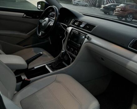 Синий Фольксваген Пассат, объемом двигателя 2.5 л и пробегом 213 тыс. км за 8800 $, фото 8 на Automoto.ua