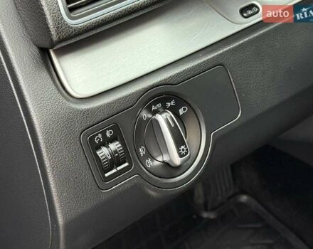 Синий Фольксваген Пассат, объемом двигателя 2 л и пробегом 263 тыс. км за 11690 $, фото 12 на Automoto.ua