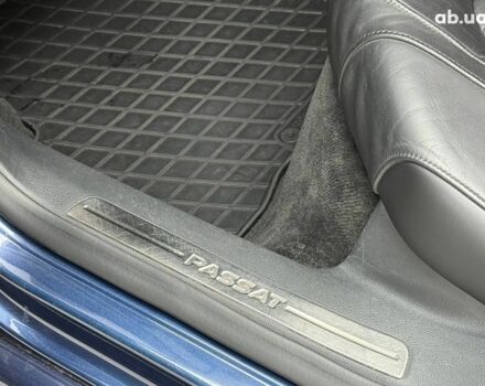 Синий Фольксваген Пассат, объемом двигателя 2 л и пробегом 263 тыс. км за 11690 $, фото 16 на Automoto.ua