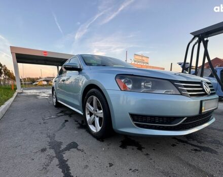 Синий Фольксваген Пассат, объемом двигателя 2.5 л и пробегом 207 тыс. км за 8800 $, фото 2 на Automoto.ua