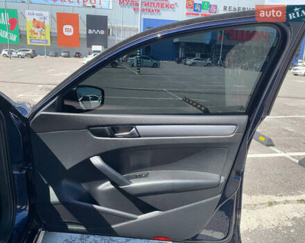 Синий Фольксваген Пассат, объемом двигателя 2.48 л и пробегом 232 тыс. км за 9200 $, фото 21 на Automoto.ua