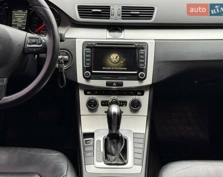 Синий Фольксваген Пассат, объемом двигателя 2 л и пробегом 263 тыс. км за 11690 $, фото 28 на Automoto.ua