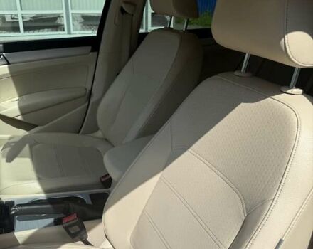 Синій Фольксваген Пассат, об'ємом двигуна 2.48 л та пробігом 237 тис. км за 9000 $, фото 11 на Automoto.ua