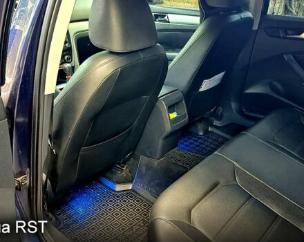 Синій Фольксваген Пассат, об'ємом двигуна 2.5 л та пробігом 205 тис. км за 10100 $, фото 5 на Automoto.ua