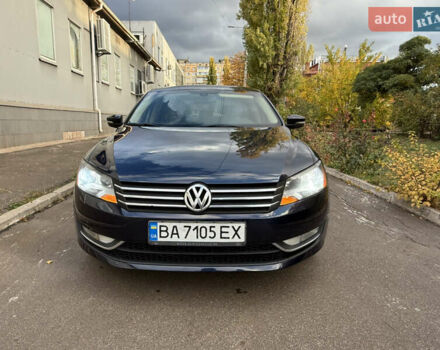 Фольксваген Пассат 2012 в Кривом Роге на Automoto.ua Синий Фольксваген Пассат, объемом двигателя 1.97 л и пробегом 190 тыс. км за 10300 $, фото 1 на Automoto.ua