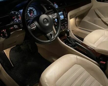 Синий Фольксваген Пассат, объемом двигателя 2 л и пробегом 168 тыс. км за 11000 $, фото 4 на Automoto.ua