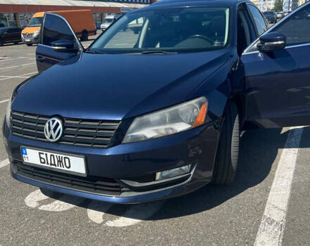 Синий Фольксваген Пассат, объемом двигателя 2.5 л и пробегом 200 тыс. км за 10000 $, фото 8 на Automoto.ua