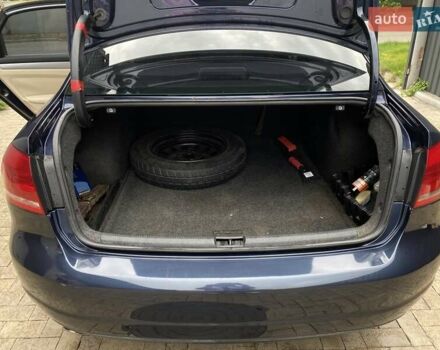 Синій Фольксваген Пассат, об'ємом двигуна 2.5 л та пробігом 341 тис. км за 9000 $, фото 14 на Automoto.ua