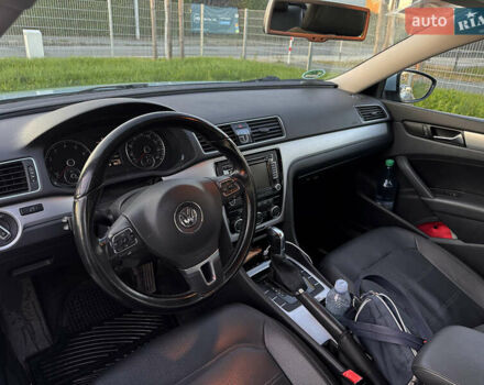 Синій Фольксваген Пассат, об'ємом двигуна 2.5 л та пробігом 198 тис. км за 8800 $, фото 12 на Automoto.ua