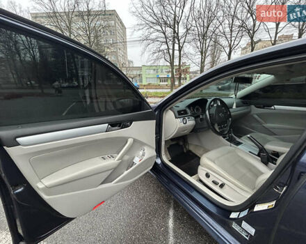 Синий Фольксваген Пассат, объемом двигателя 2 л и пробегом 262 тыс. км за 12000 $, фото 31 на Automoto.ua