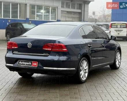 Синий Фольксваген Пассат, объемом двигателя 2 л и пробегом 263 тыс. км за 11690 $, фото 4 на Automoto.ua
