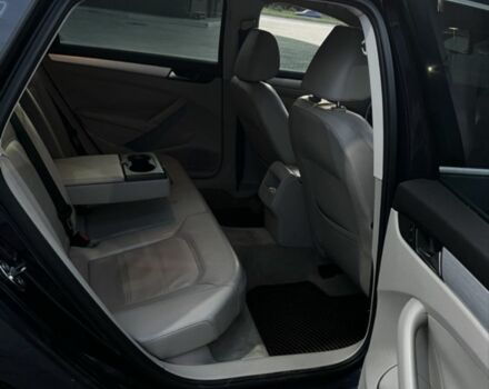 Синий Фольксваген Пассат, объемом двигателя 2.5 л и пробегом 213 тыс. км за 8800 $, фото 5 на Automoto.ua